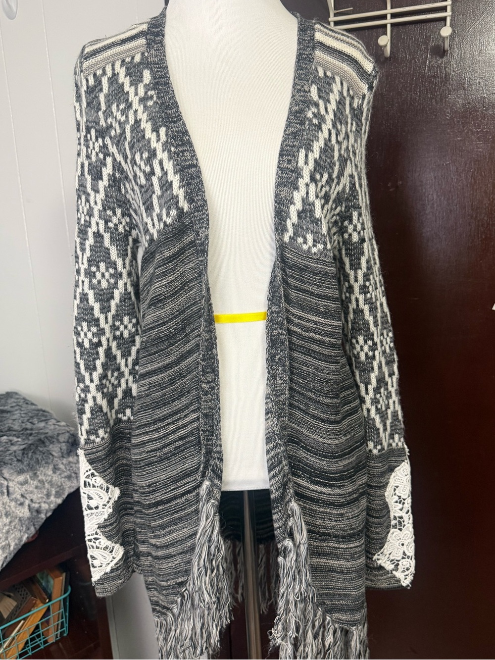 BKE Gray and White Open-Front Fringe Knit Cardigan with lace details